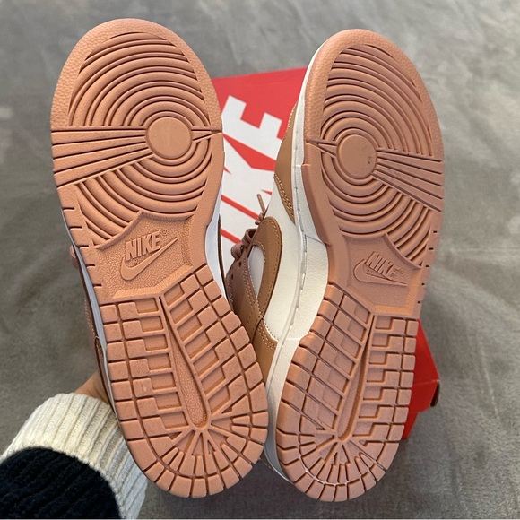 Nike pink pandas - size 8 - Picture 4 of 5